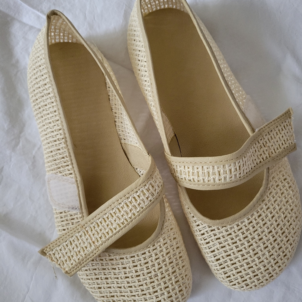 Tadeevo Ecru Mesh Ballet Flats Mary Jane's EU size 40 like new - Picture 3 of 3